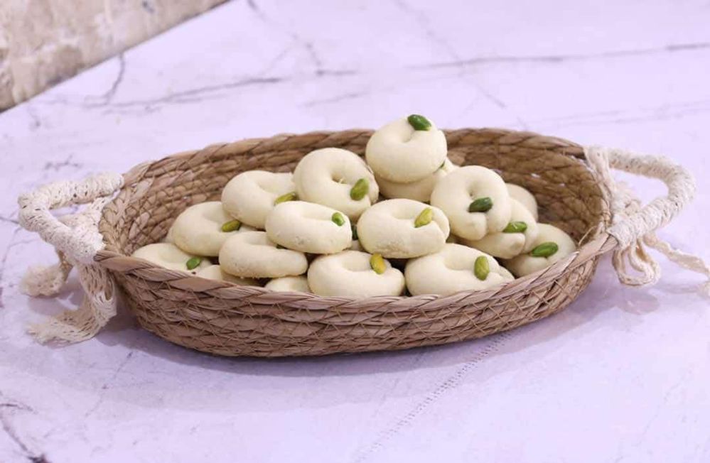 غريبة